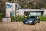 Lexus LS500h AWD 2018 года (UK)